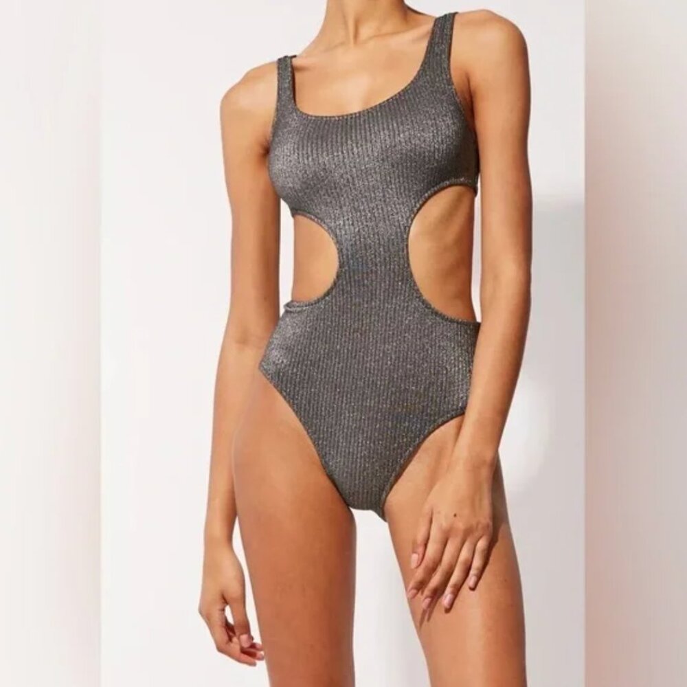 NWT -  Cutout One piece Sarah swimsuit from Solid & Striped - Metallic Gunmetal